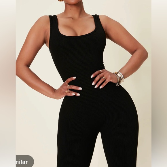 Fashion Nova Pants - NWT FASHION NOVA snatched jumpsuit size Small